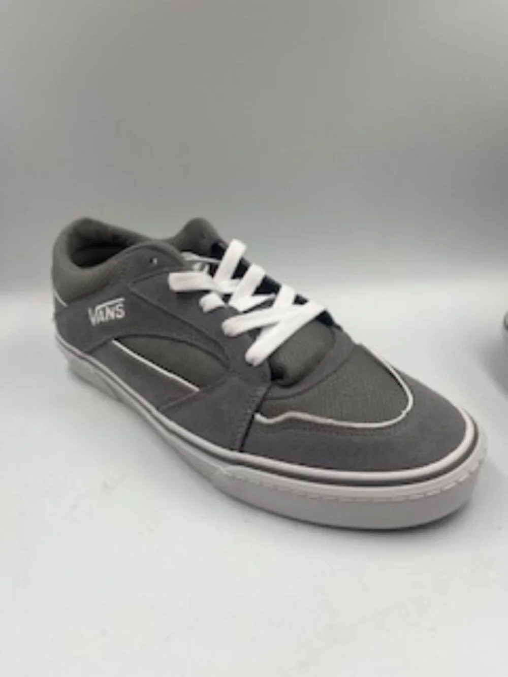 New Vans‎ Colson Gray Retro Suede Sneakers Size 10.5 Low top NIB